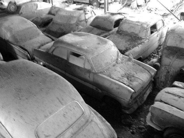 Autofriedhof - 053.JPG - Historischer Autofriedhof,    Gürbetal (CH)